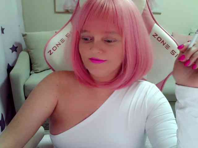 ChristieRoses webcam