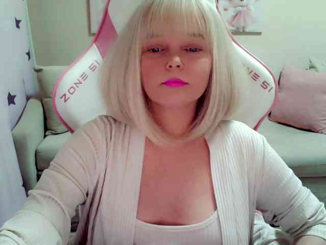ChristieRoses bongacams