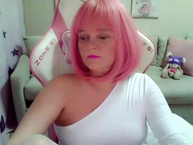 ChristieRoses webcam