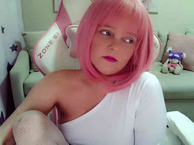 ChristieRoses webcam
