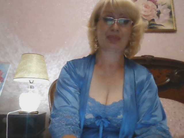 Ur-Mami on BongaCams 