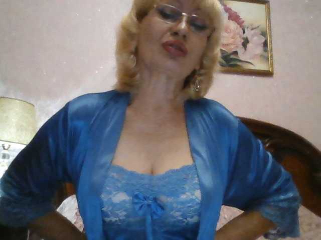 Ur-Mami from BongaCams