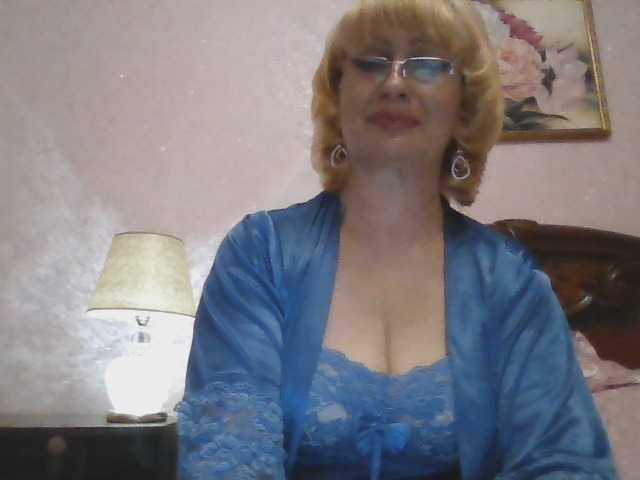 Ur-Mami's BongaCams show and profile