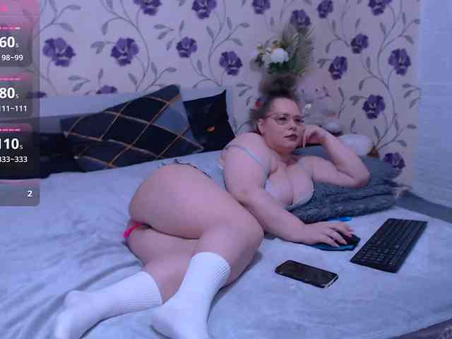 NatashaDivyne webcam