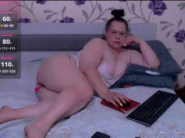 NatashaDivyne webcam