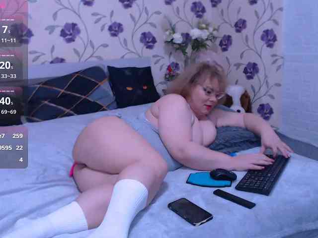 NatashaDivyne webcam