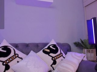 EllieMitchell Porn Show
