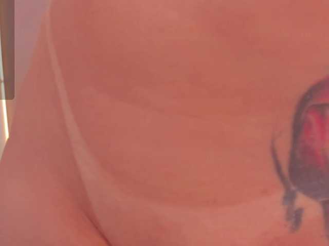 EllieMitchell's BongaCams show and profile