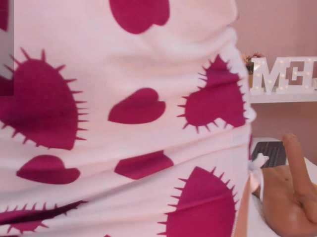 EllieMitchell's BongaCams show and profile