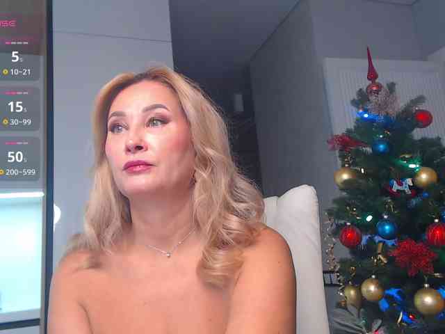 hold-me-tight webcam