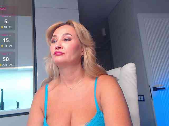 hold-me-tight webcam