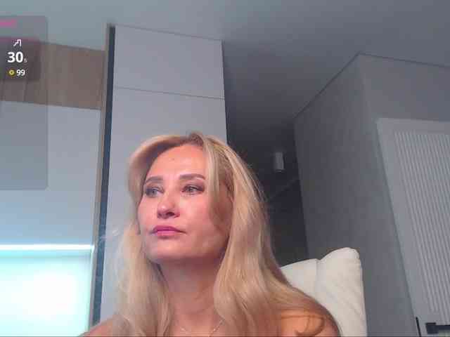 hold-me-tight webcam