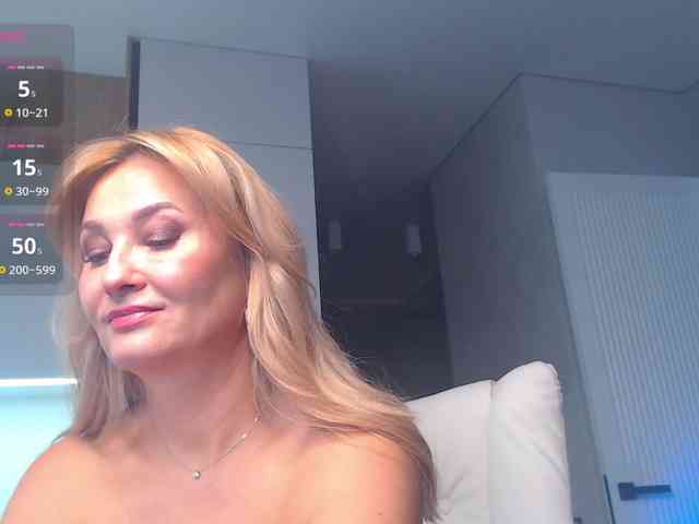 hold-me-tight webcam