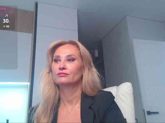 hold-me-tight webcam