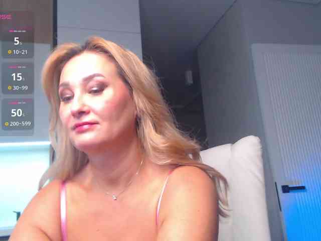 hold-me-tight webcam