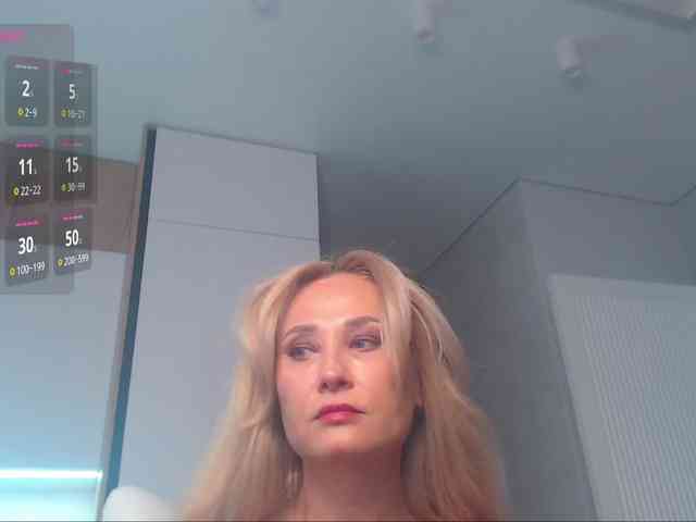 hold-me-tight webcam