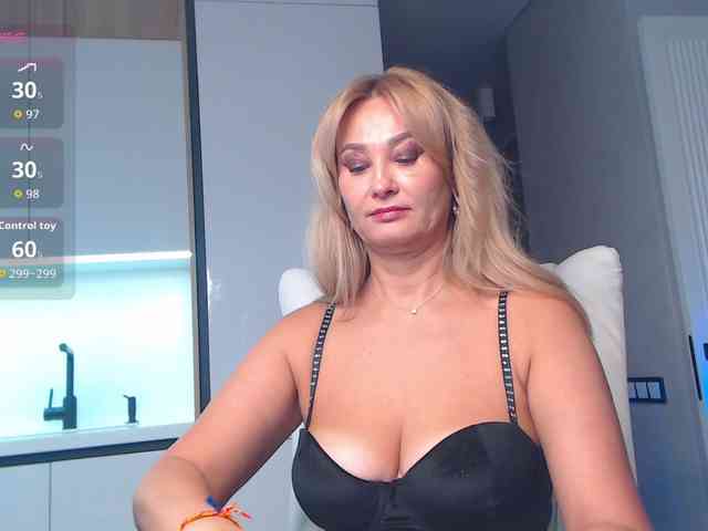 nude live chat Hold-me-tight