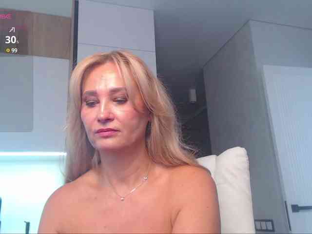 hold-me-tight webcam