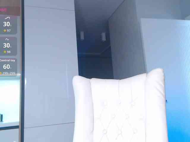 hold-me-tight webcam