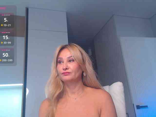 hold-me-tight webcam