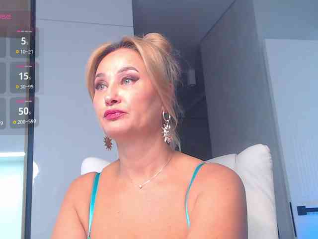 hold-me-tight webcam