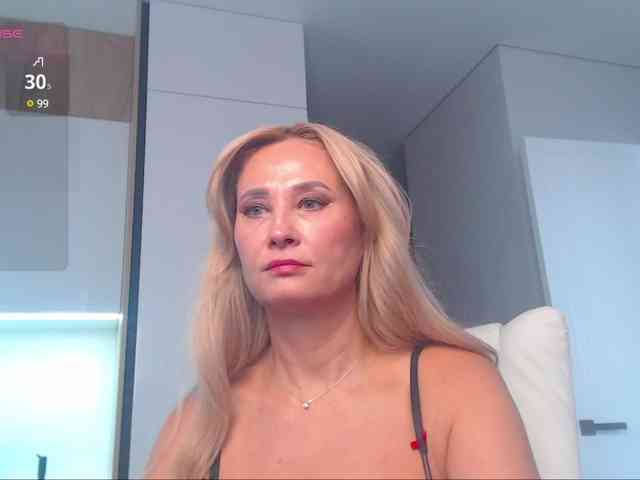 hold-me-tight webcam