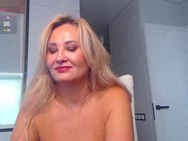 hold-me-tight webcam