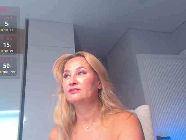 hold-me-tight webcam