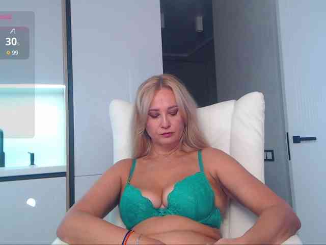 hold-me-tight webcam