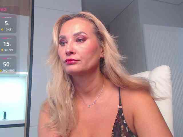 hold-me-tight webcam
