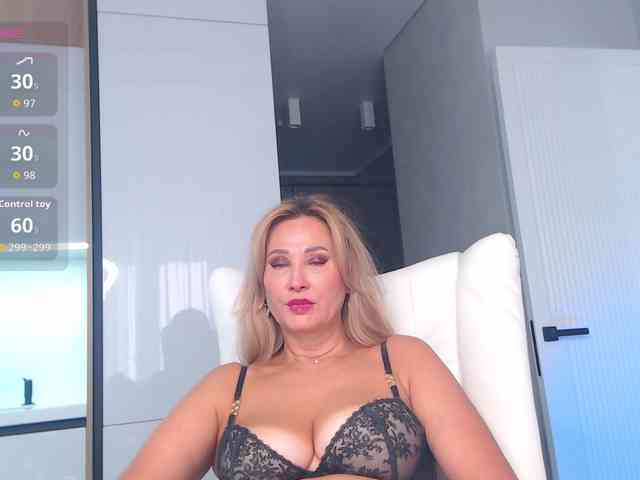 hold-me-tight webcam