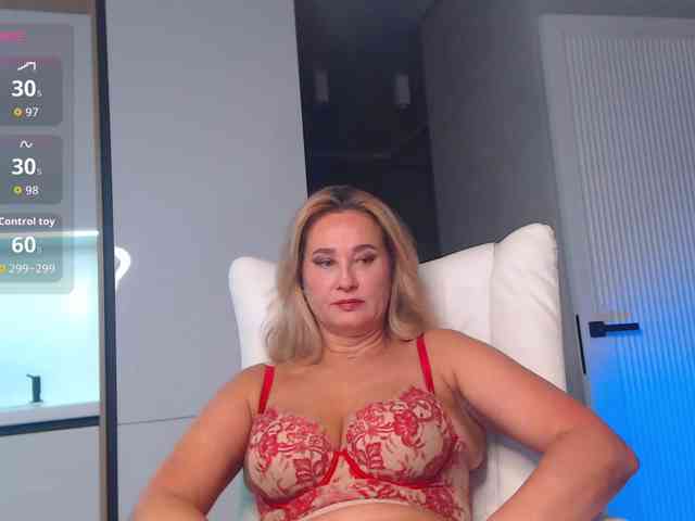 hold-me-tight webcam