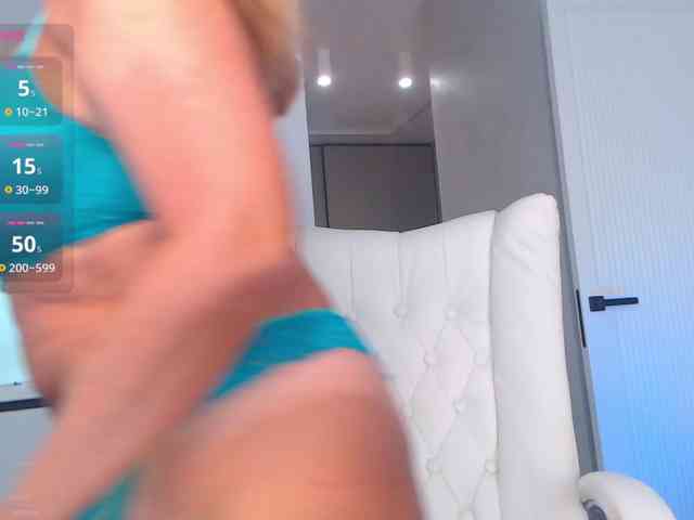 hold-me-tight webcam