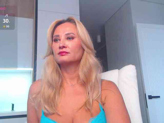 hold-me-tight webcam