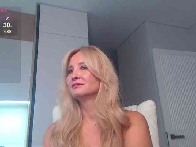 hold-me-tight webcam