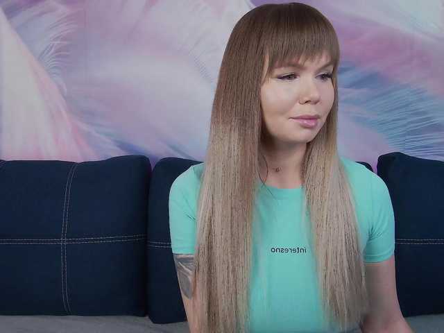 TouchMeNow's BongaCams show and profile