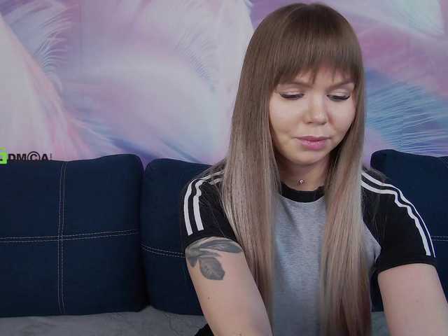 TouchMeNow's BongaCams show and profile