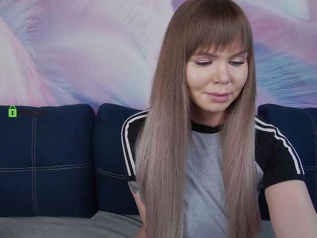 TouchMeNow's BongaCams show and profile