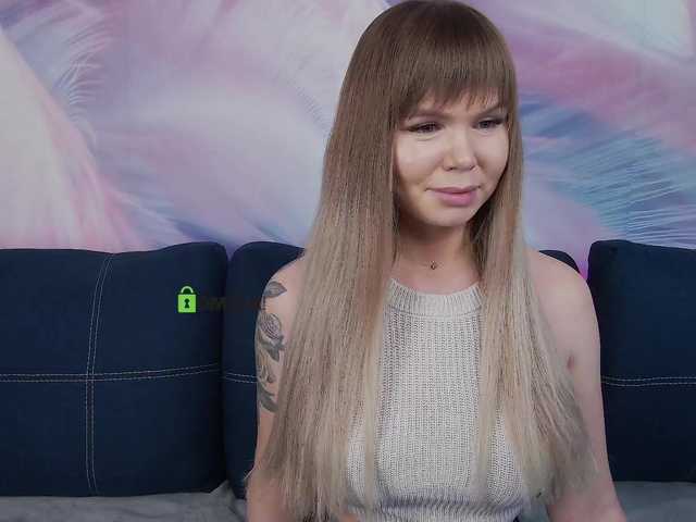 TouchMeNow's BongaCams show and profile