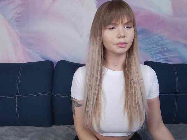 TouchMeNow Live Webcam on BongaCams