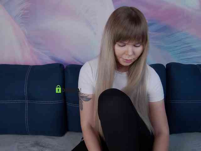 TouchMeNow webcam