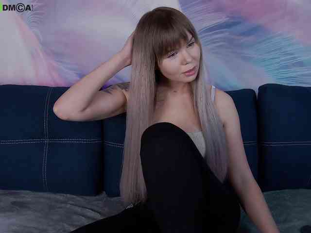 TouchMeNow webcam