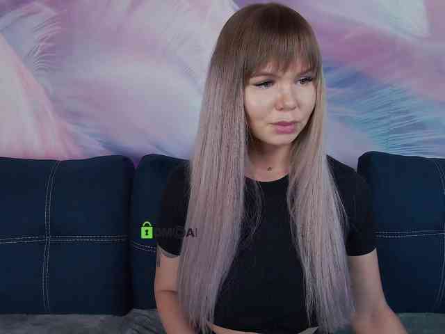 TouchMeNow webcam