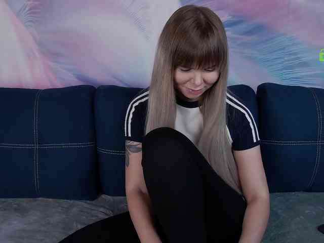 TouchMeNow webcam