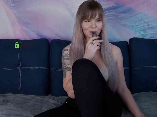 TouchMeNow webcam