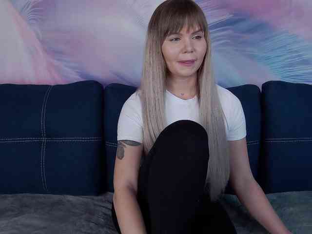 TouchMeNow webcam