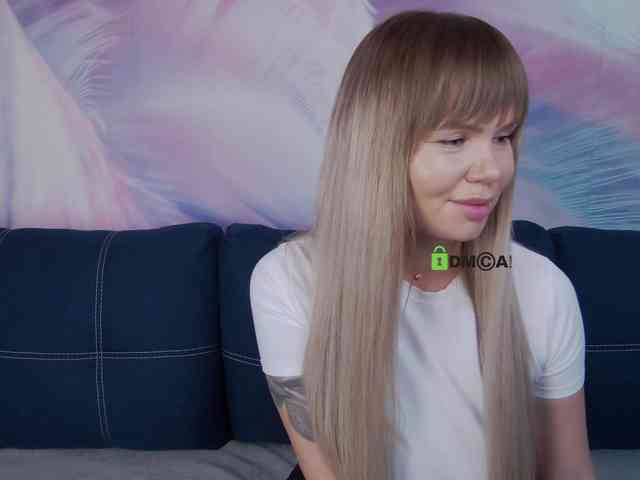 TouchMeNow webcam
