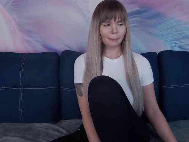 TouchMeNow webcam