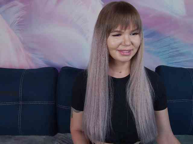 TouchMeNow webcam