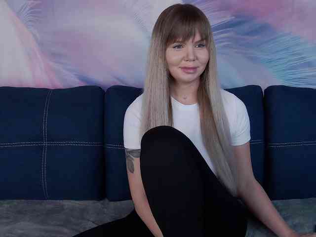 TouchMeNow webcam